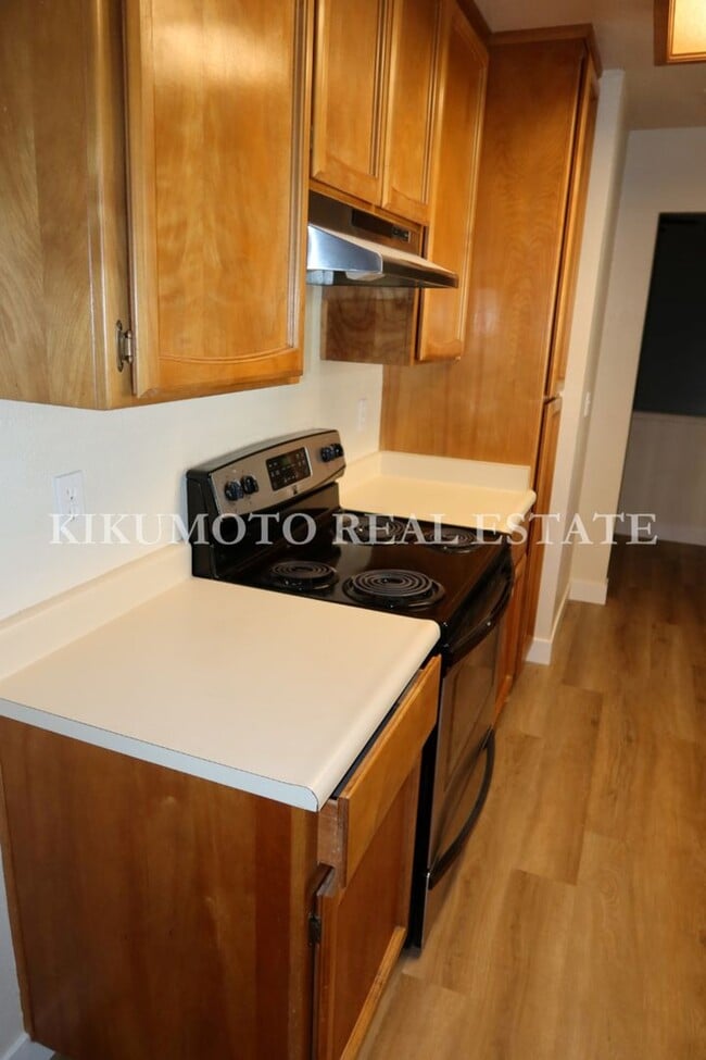 Building Photo - 900 Gulfwind Way