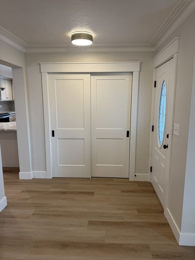 Building Photo - Completely Remodeled 4 Bed, 2 Bath Country Home – 1.5 Acres – Horse & Livestock Friendly!