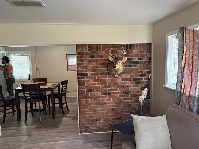 Building Photo - 316 Nevada Dr