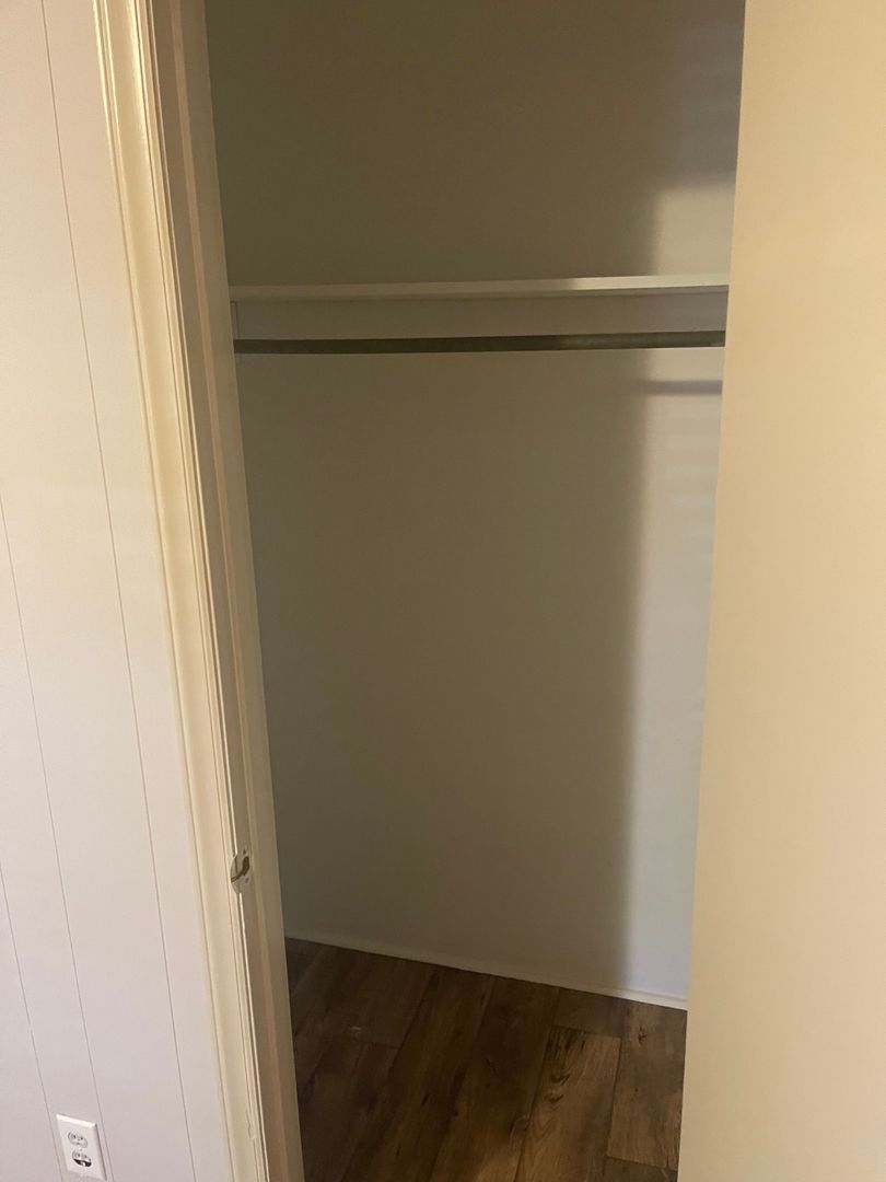 Building Photo - 117 Louispal Cir