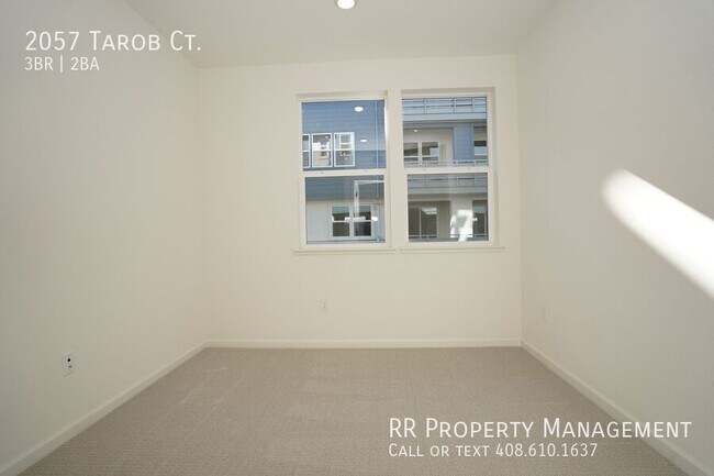 Building Photo - 2057 Tarob Ct