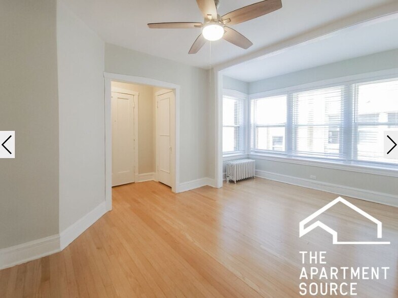 Building Photo - 5059 N Damen Ave