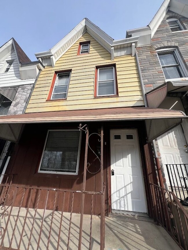 Building Photo - Single Family Home in the City of Reading - 3 Private Bedrooms