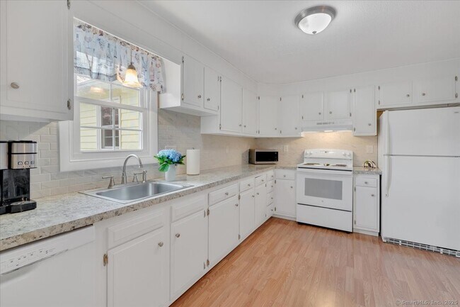 Building Photo - 178 Oakland Ave