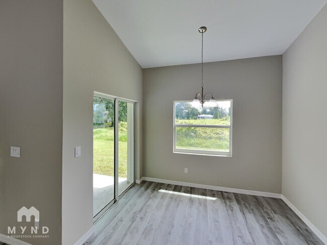 Building Photo - 4395 Langtree Ave