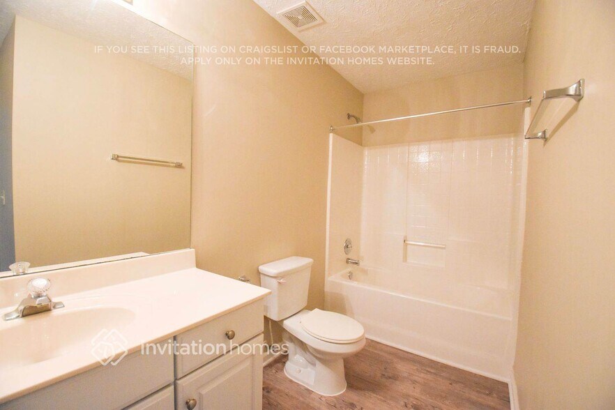 Building Photo - 5005 Edisto Ln