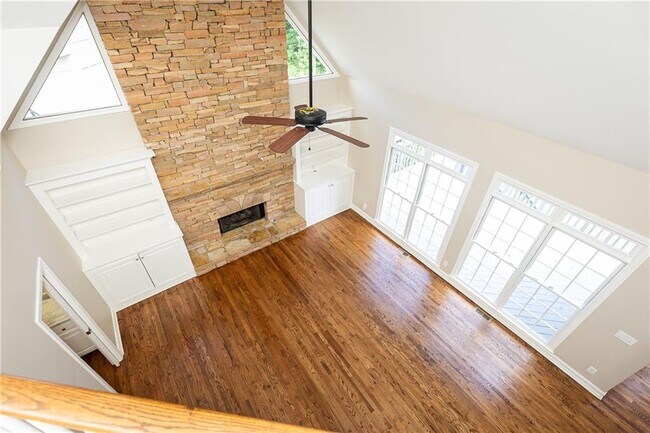 Building Photo - 9360 Nesbit Lakes Dr