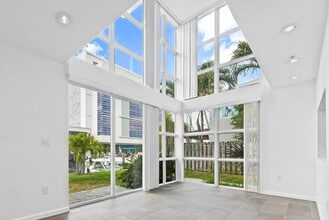 Building Photo - Southeast 15th Street, Fort Lauderdale, FL 33316 - 2 BR 2 BA single-family home