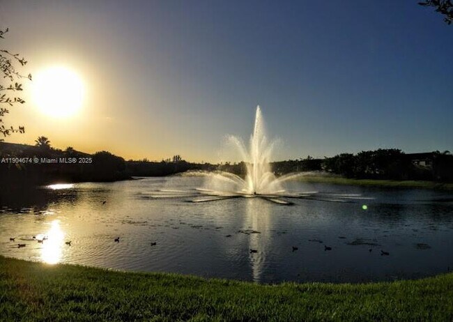 Building Photo - 2505 SE 14th Ave