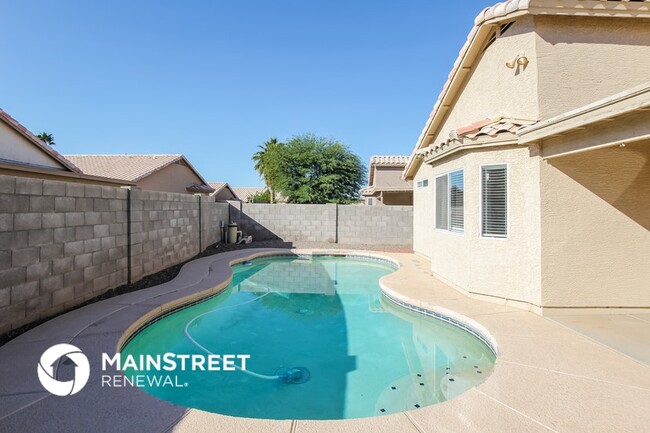 Building Photo - 7351 W Eugie Ave