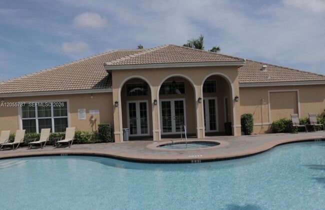 Building Photo - 5292 Palm Colony Dr