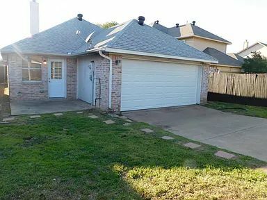 Building Photo - 844 Ember Ln
