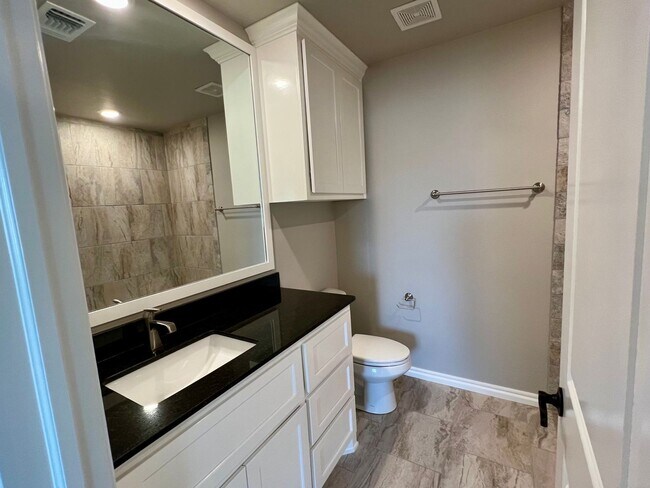 Building Photo - Very Nice 4 Bedroom, 3 Bathroom 3 Car Garage Home with Storm Shelter