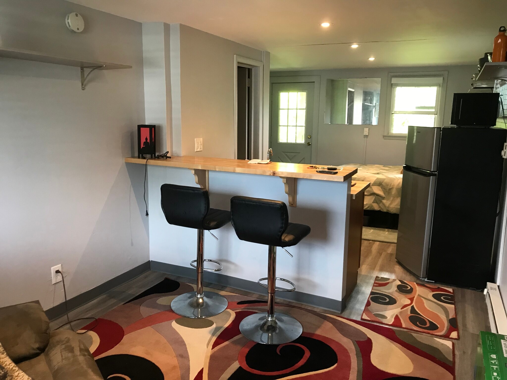 Building Photo - 34 N Elmhurst Ave