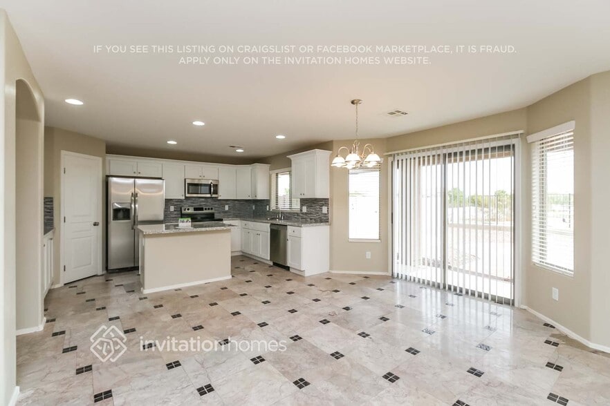 Building Photo - 29117 N Yellow Bee Dr