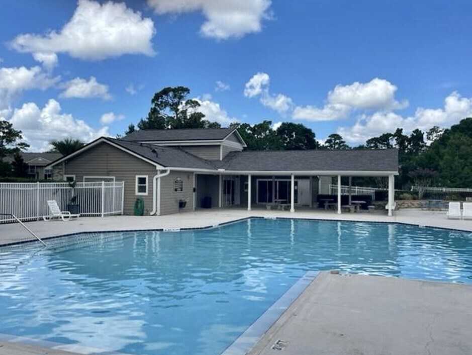 Pool, Exercise Room, Clubhouse - 144 Reserve Cir