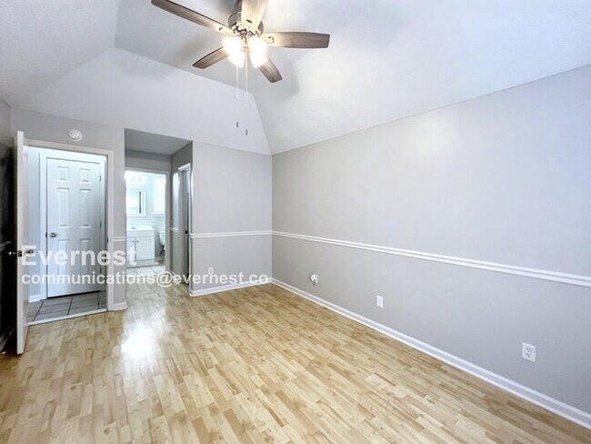 Building Photo - 6922 Gallop Dr