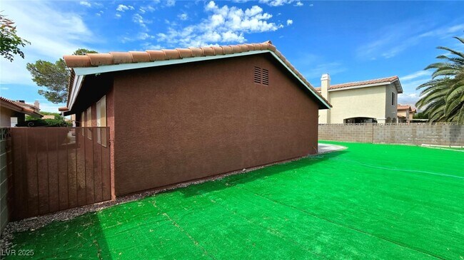 Building Photo - 7424 W Fort Wilkins Dr