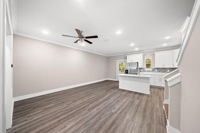 Building Photo - 222 N Sand Palm Rd