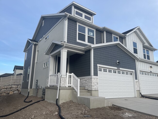 Building Photo - 1092 N Freeman Dr