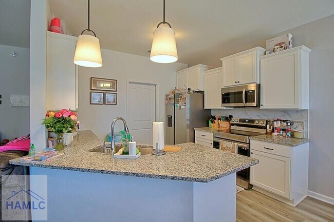 Building Photo - 1104 Marne Blvd