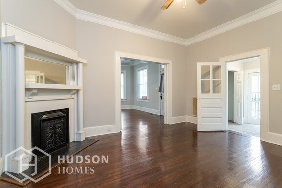 Building Photo - 5100 Holmes Ave