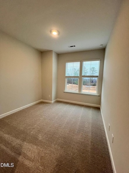 Building Photo - 404 White Oak Gdn Wy