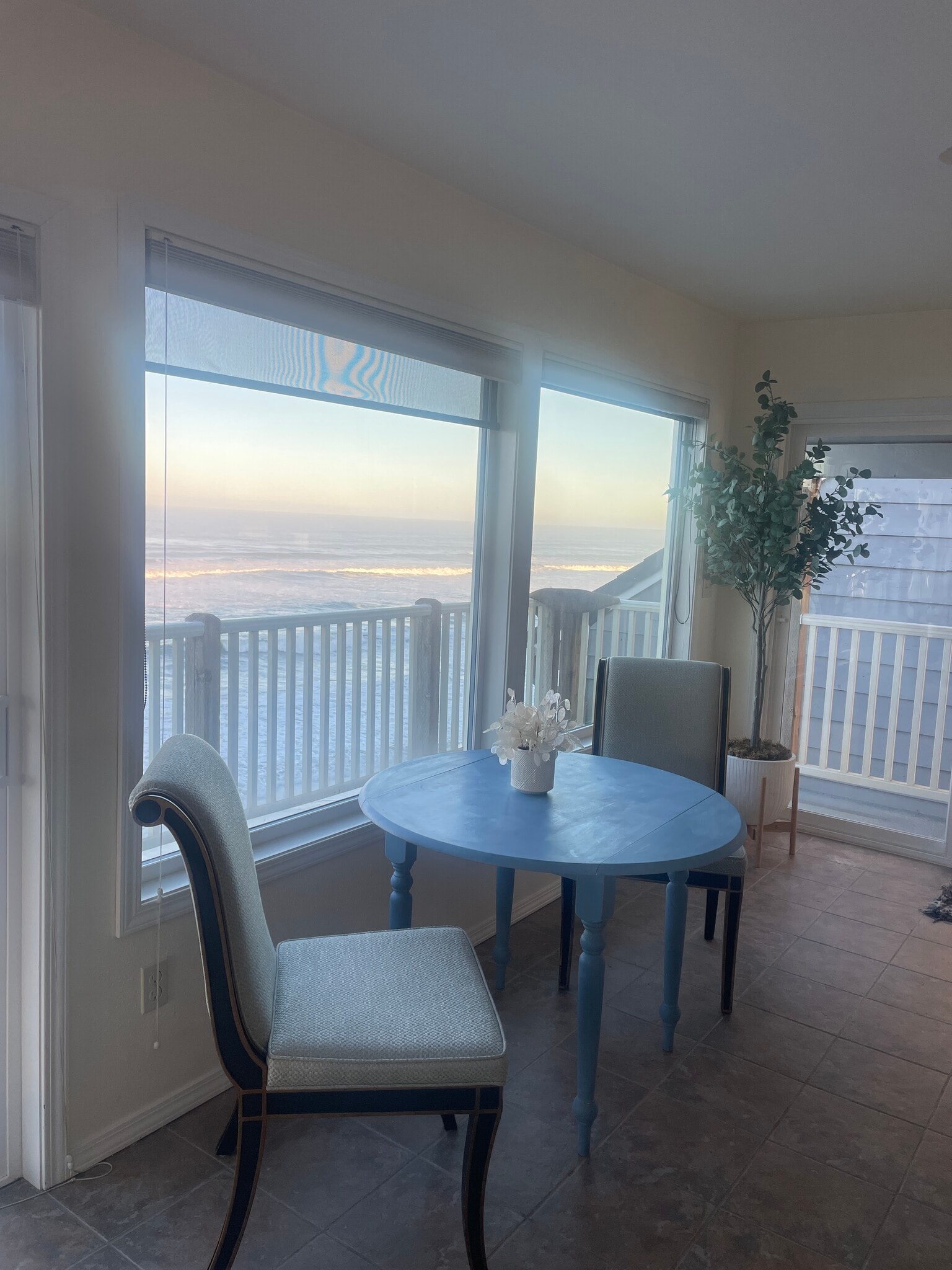 Building Photo - 257 SW Ebb Ave