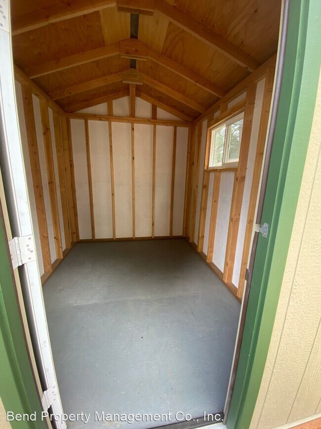 Building Photo - 3 br, 1 bath House - 1459 NW Kingston