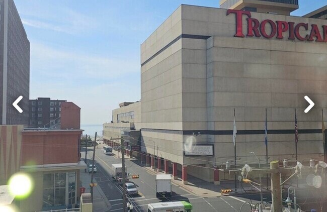 Building Photo - 37 S Iowa Ave