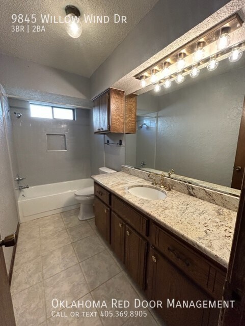 Building Photo - 9845 Willow Wind Dr