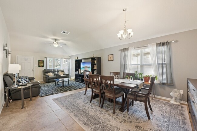 Building Photo - 2222 Mountain Quail Wy