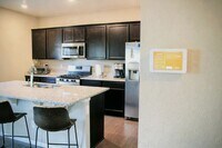 Building Photo - 415 3rd St