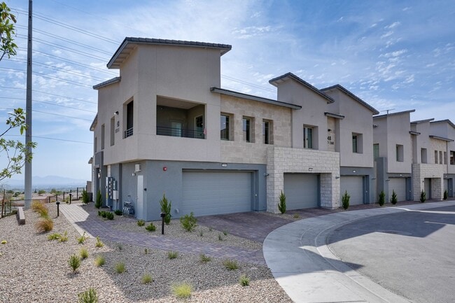 Building Photo - FULLY FURNISHED CONDO IN SUMMERLIN 89138! SHORT TERM!