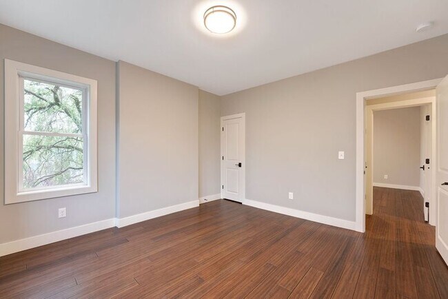 Building Photo - 389-391-391 Berkeley Rd