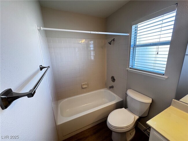Building Photo - 2544 Golden Sands Dr