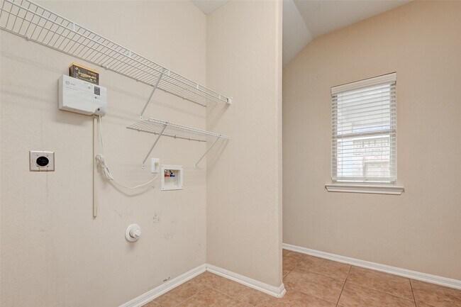 Building Photo - 6131 Moran Crest Dr