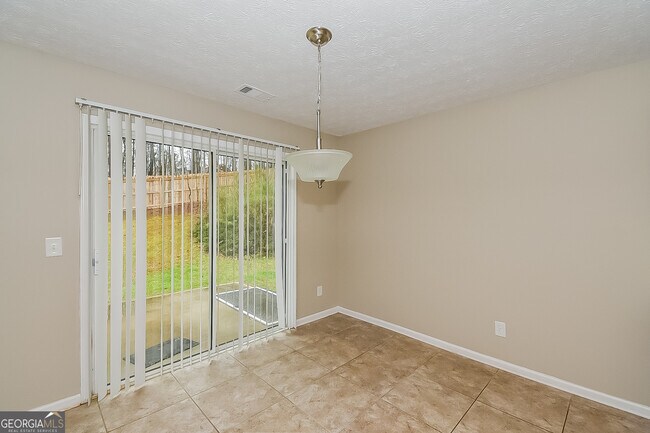 Building Photo - 258 Red Maple Way