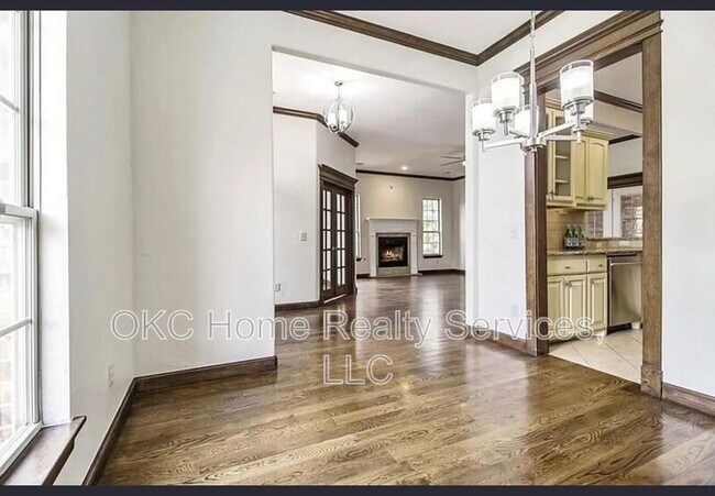 Building Photo - 1216 NW 190th Pl