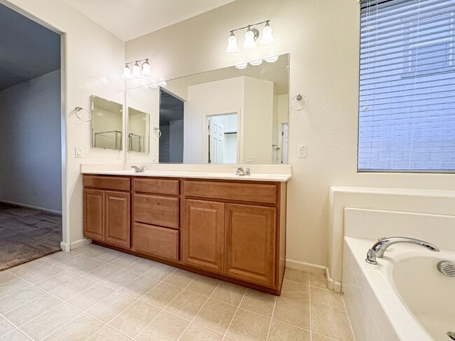 Building Photo - 27283 N 75th Dr