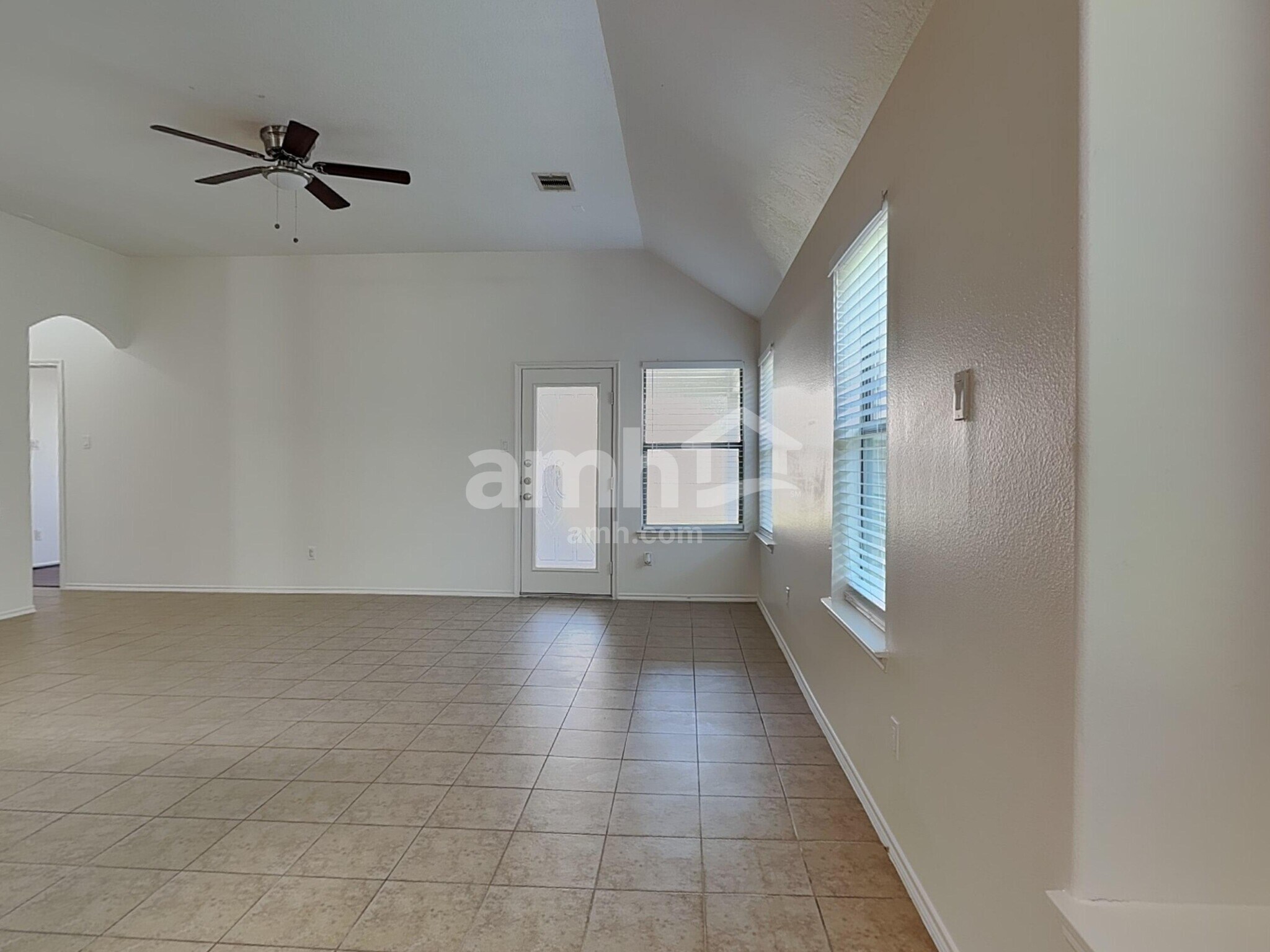 Building Photo - 10006 Blissfull Valley Ln