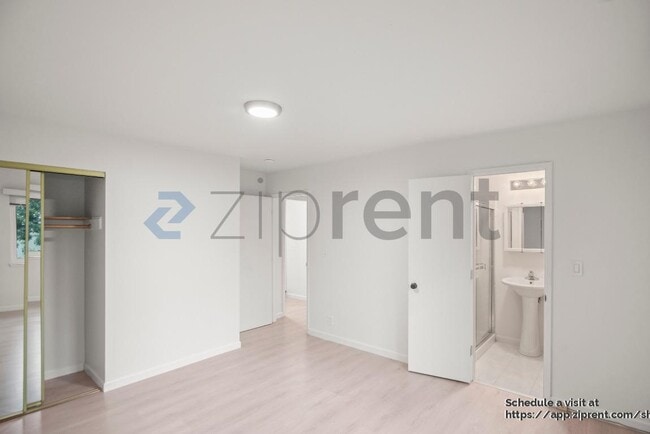 Building Photo - 836 El Camino Real