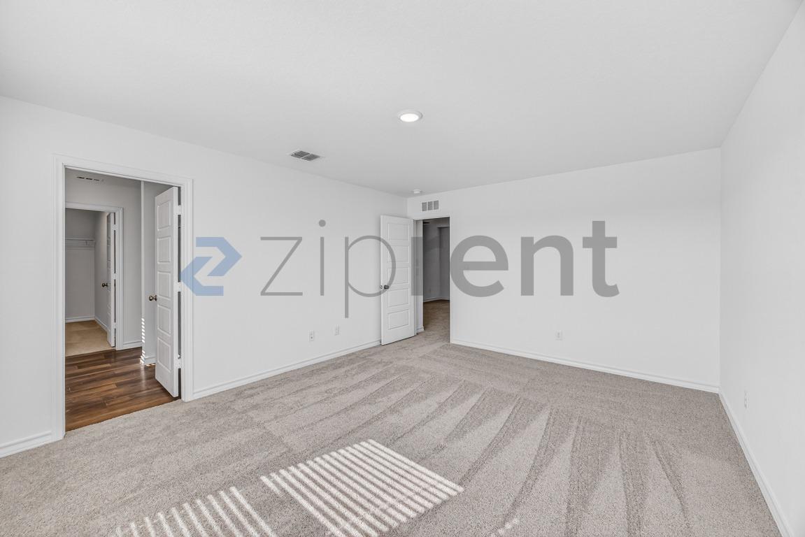 Building Photo - 11816 Red Burro