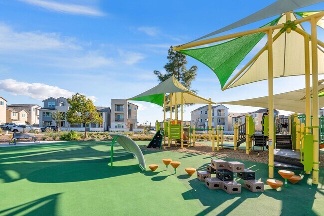 Building Photo - Beautiful 5bed/4bath for Rent Home at Great Park