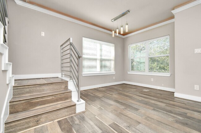 Building Photo - 3538 Noah St