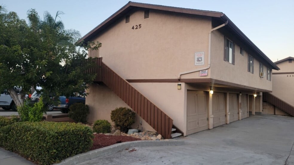 Building Photo - 425 Millar Ave