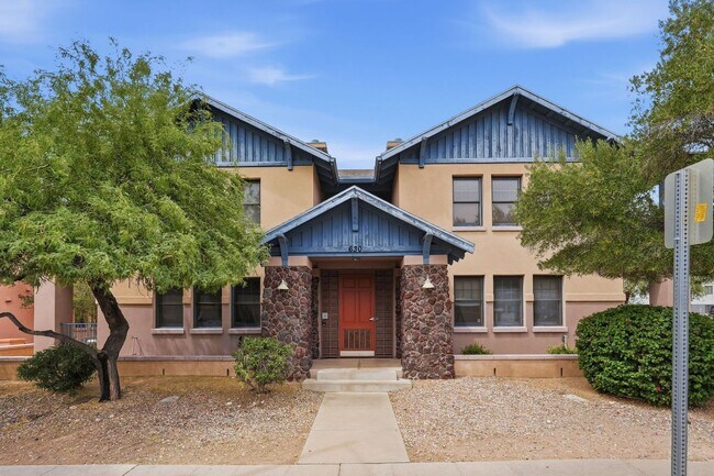 Building Photo - 630 Harvill Dr
