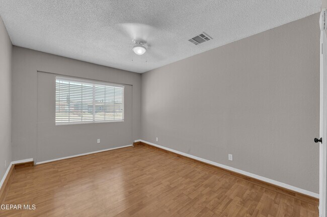 Building Photo - 228 Caribe Cir