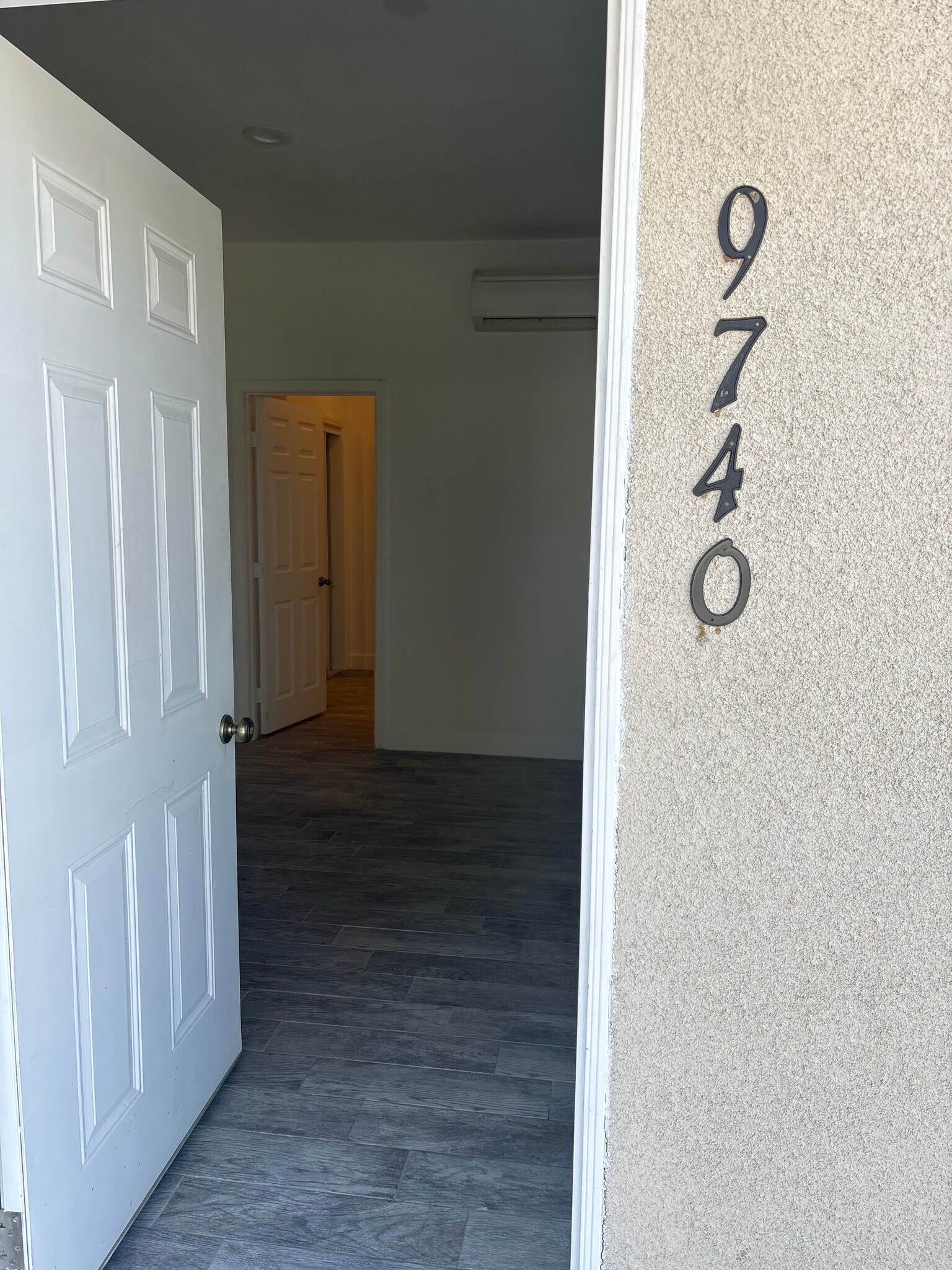 Building Photo - 9740 Pacific Ave