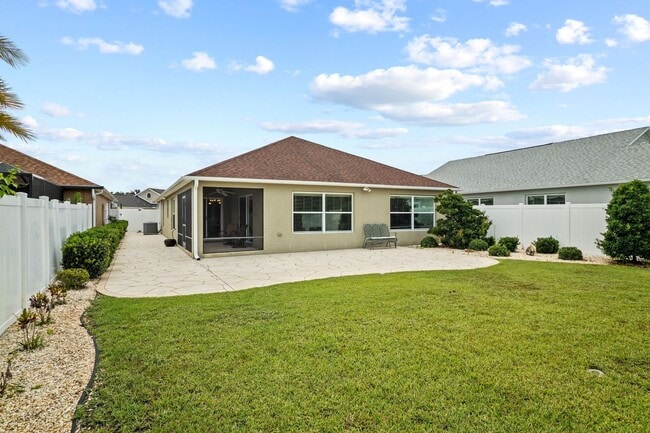 Building Photo - Exquisite 3 Bedroom 2 Bath Waterfront Home...